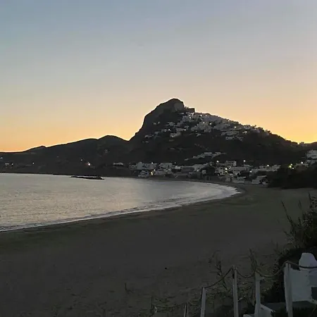 Fogadó Charming Seafront Studio Seaside Serenade